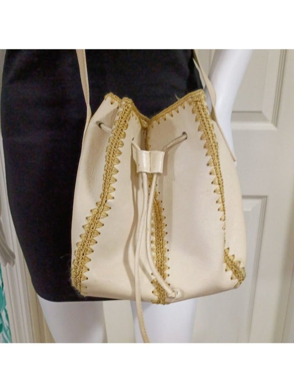 Nine West Vintage White Leather Drawstring Handbag With Braided Gold Stitching - Picture 9 of 16
